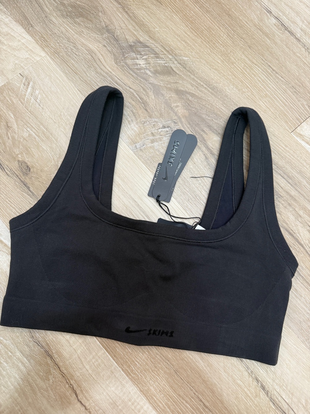 NikeSkims | Vintage Seamless Scoop Neck Bra